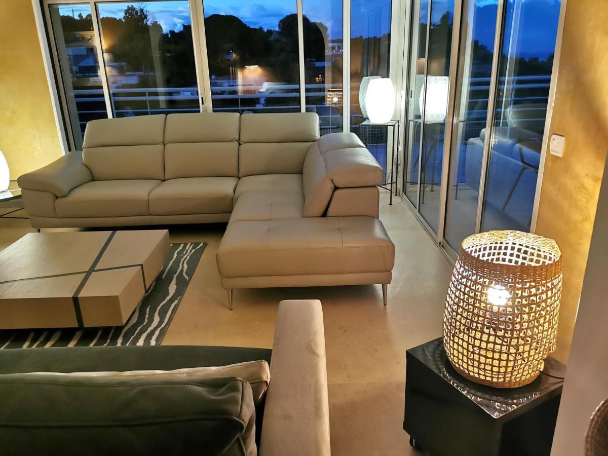 Villa Alamp#Supercannes #Golfejuan #Cannes #Mediterraneanpanoramicview #Piscine #Rooftop # Verymodern #Openliving #Closebeach #Closecapantibes วาลูริส ภายนอก รูปภาพ